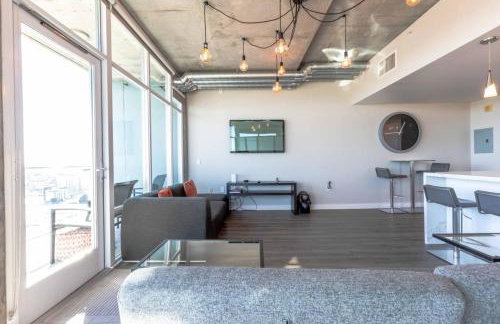 Modern Downtown SD Apartment Stunning City Views - Foto 15