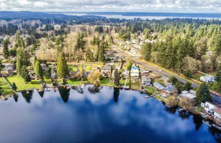 Lakefront cottage with AC - Foto 40