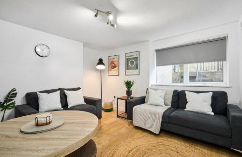 Luxury Lower-Level Two Bed Apt - Foto 1