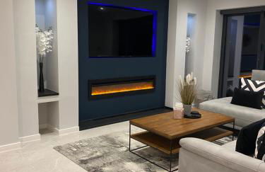 Stunning modern home set in beautiful grounds. - Foto 5