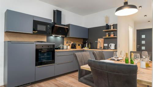 Vivamosel: Appartement mit Mosel & Burgblick - Balkon - Parken - Aufzug - Fahrradraum - Foto 2, stove, dishwasher, pet friendly, minibar