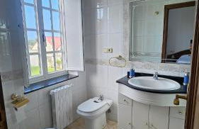 Casa con encanto amplios jardines al lado de la playa - Foto 21