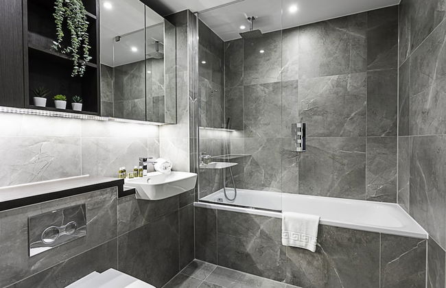 Icon Tower Flat One - North Acton - Photo 14