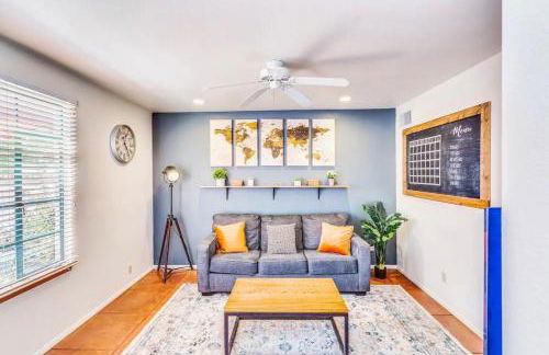 2BR Hideaway with Patio Springtime in Downtown - Foto 9