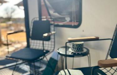 The Glamper Spacious 5th Wheel - Foto 13