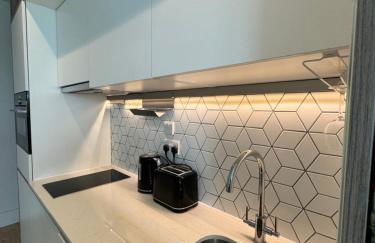 London LuXXe Suites & Apartments - London Heathrow Airport, Terminal 1 2 3 4 5 - Foto 48