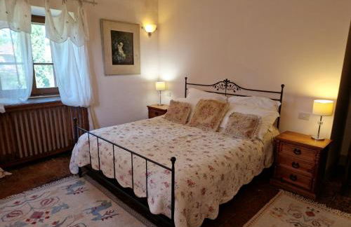 Villa Calcina, Beautiful Tuscan Farmhouse - Photo 20