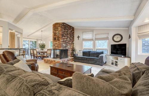 El Dorado- Cozy Retreat-Hot Tub-Upper Level - Foto 4