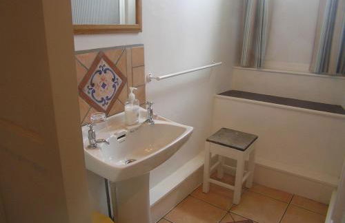 The Back Wing - Pen y Graig Farmhouse, Church Bay, sea views near beach No Pets - Foto 24