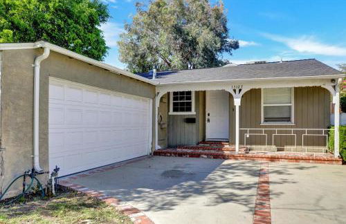 Entire House,Convinient location in Los Angeles , near Universal, Hollywood, Pets Friendly, Free WIFI - Foto 33
