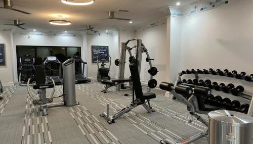 Boulevard Stays 1BR King Suite Pool Gym & Parking 01 - Foto 4