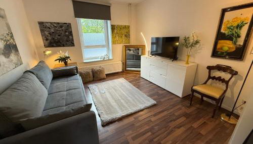 1 Zi Whg an der Universität zu Kiel-City, Alsenstrasse 17, perfekt als Schadenwohnung, eigener Parkplatz, 45 qm, große Wohnküche, , Wlan incl, perfekt möbliert, je 3 Min zur Universitätsklinik zu Kiel, Ostsee, Seebäder, - Foto 5