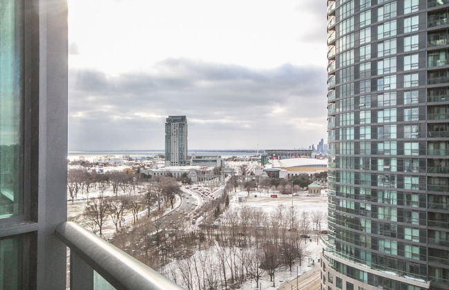 Sarkar Suites - Fort York Blvd - Foto 13