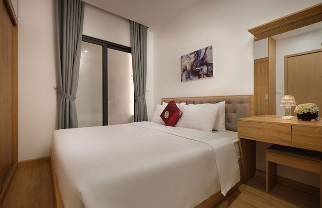 MoonLight Tay Ho - Photo 6