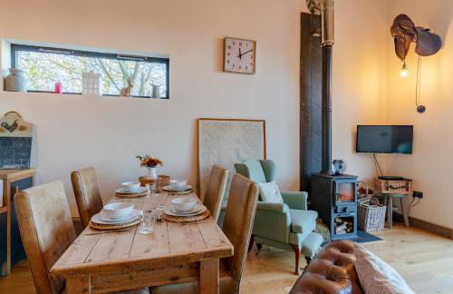 Outshot Barn - Photo 11