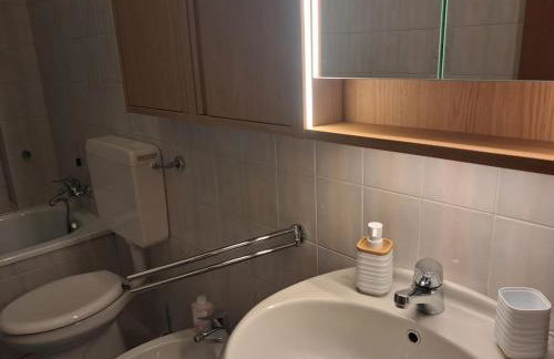 Bilocale comodamente collegato con centro Milano - Photo 11