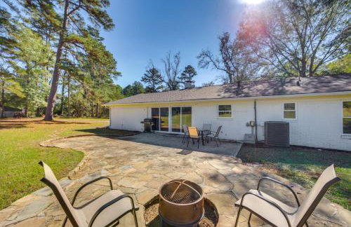 Fire Pit and Grill Tyler Home on 5 Acres! - Foto 3