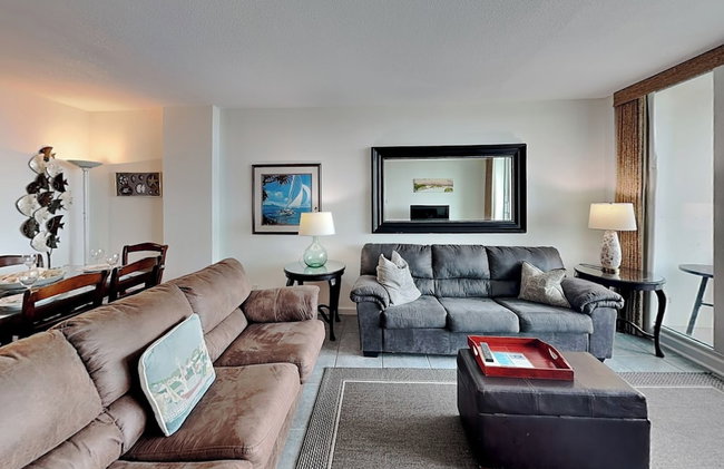 Beachfront Hideaway by Ryson Vacation Rentals - Foto 28