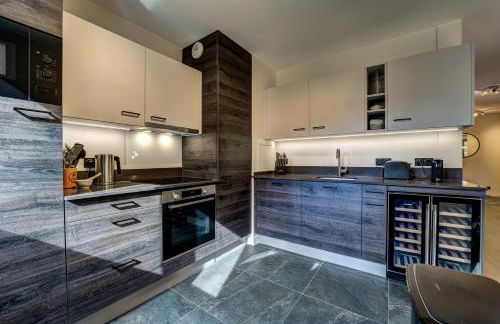 White Pearl Apartments - Photo 25