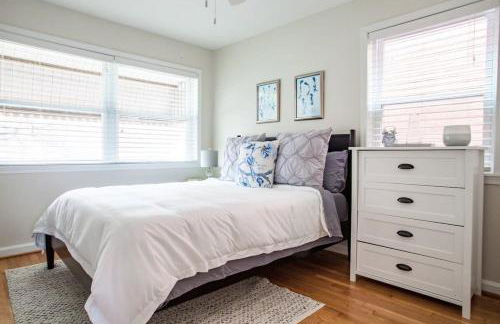 Transit-Friendly Home Old Town Parking - Foto 13