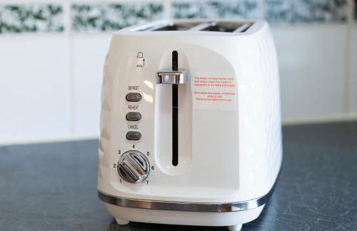 Open Mind Property - Cosy Home - 7 Beds & Parking - Foto 30