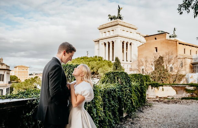 Wedding Honeymoon Photoshoot in Rome - Photo 13