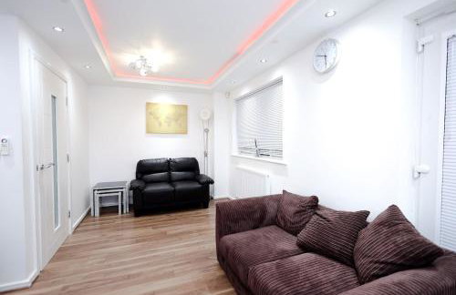 Cozy Place in Salford, Sleeps 8, 4 Bedroom, 5 Beds - Foto 55