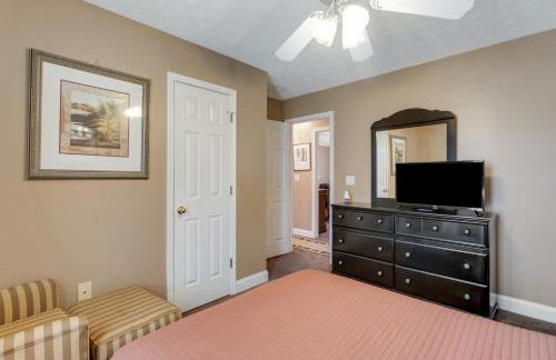 Atlanta Retreat with 2-Car Garage, Fenced Yard home - Foto 19