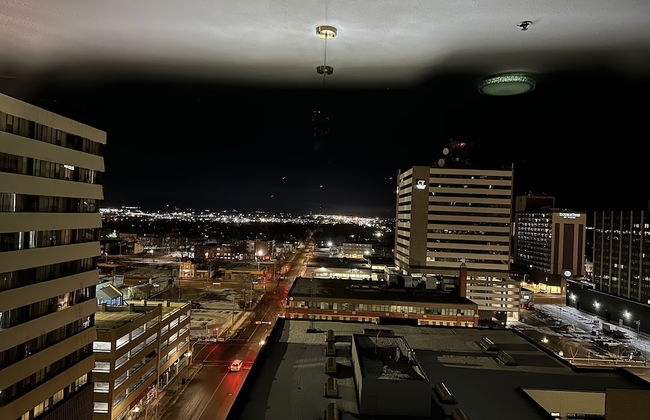 LUXURY DOWNTOWN CONDO TWO BEDROOM - Photo 38