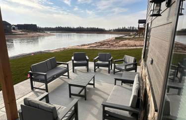 Sunset Serenity 5 Bedroom, Private Lake, Hot Tub - Foto 5