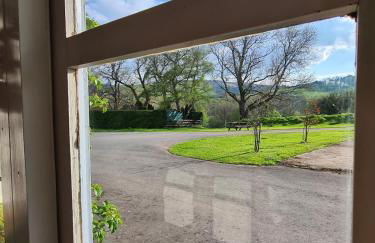 Brecon Beacons Lovely cottage with stunning views - Photo 10