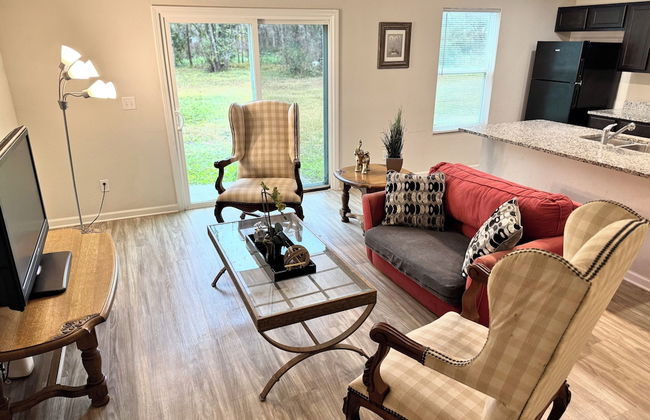 3 Bed Home 5 Mins to JAX Airport & Zoo - Foto 19