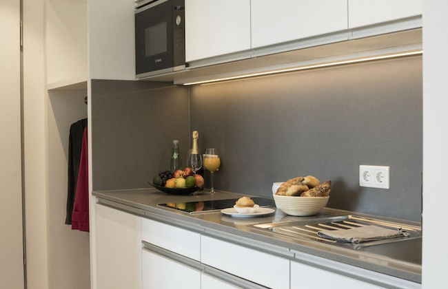 7 Hotel & Boardinghouse - Photo 7