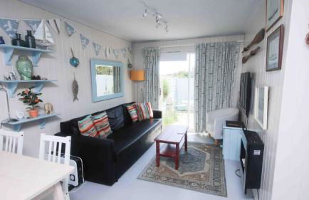 17H Medmerry Park 2 Bedroom Chalet - Foto 2