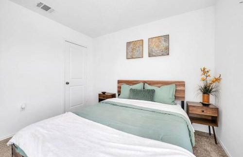 Austin Hideaway - King Bed, Game Room, FREE Coffee - Foto 17