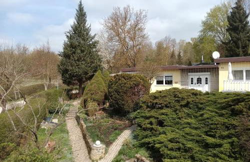 Idyllischer Ferienbungalow in ruhiger Lage mit Pool und großen Garten - Foto 40
