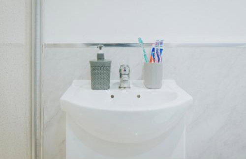 Modern Studio Flat l Sleeps 4 l Free Wifi l Leisure l One Castle Apartments - Foto 30