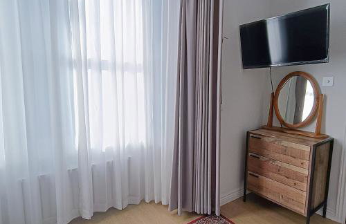 New refurbished one bed flat in the West London - Foto 3