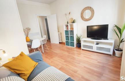 Apartamento con 4 habitaciones recien renovado - Foto 2