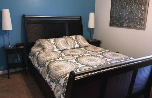 Sunny South Facing Pool with Hot Tub and Lake View Near Disney - Foto 18