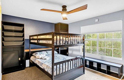 5 BR w/ Pool, close to Six flags, cowboy stadium, Globe Life field - Foto 12