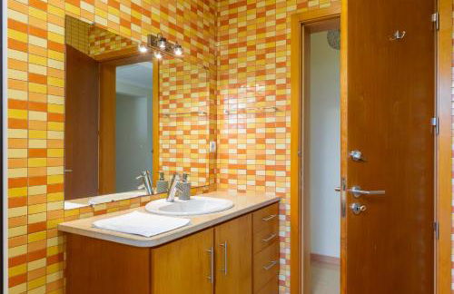 Costa's Guest House - Photo 20