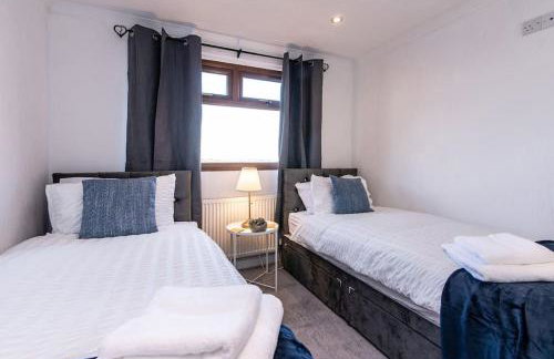 Cosy Countryside Hot Tub Retreat! Fully Central Heated with FREE Parking - Foto 20