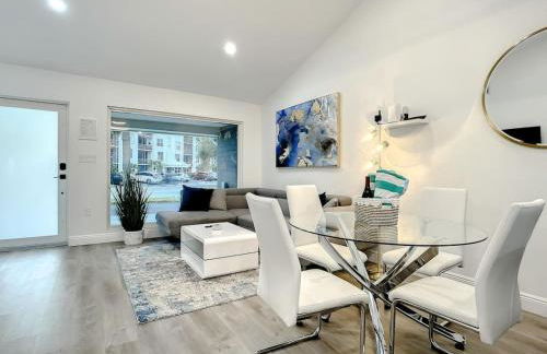 Luxe 6 Bed Heated Pool Villa I 5 min to Beach I BBQ - Foto 11