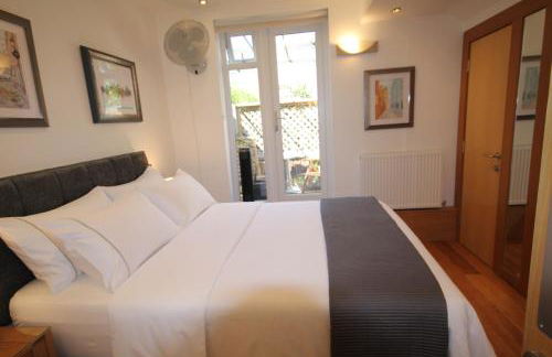 Cambridge city centre immaculate 2 bed apartment - Foto 10