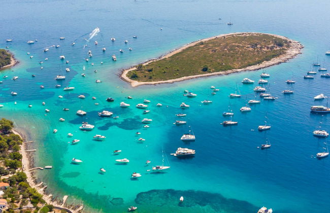 Excursão às lagoas Azul e Branca, Solta e Drvenik Veli - Foto 1
