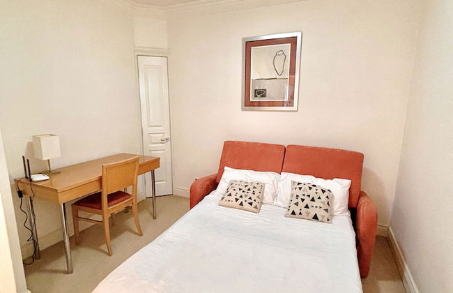 Macarthur Chambers - Photo 14