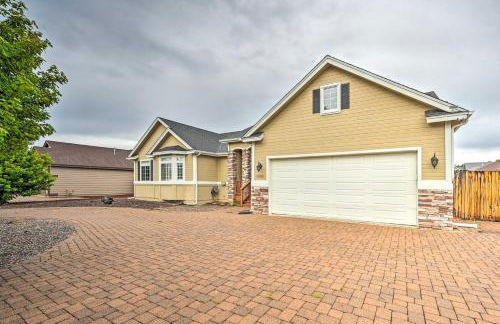 Bellemont Family Home with Hot Tub and Playground Set - Foto 29