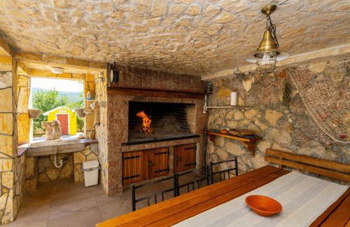 MY DALMATIA - Villa Sucic with private pool and mountain view - Foto 9