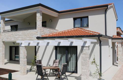 NEW! Luxury Villa Carlotte with 11m pool - Foto 43